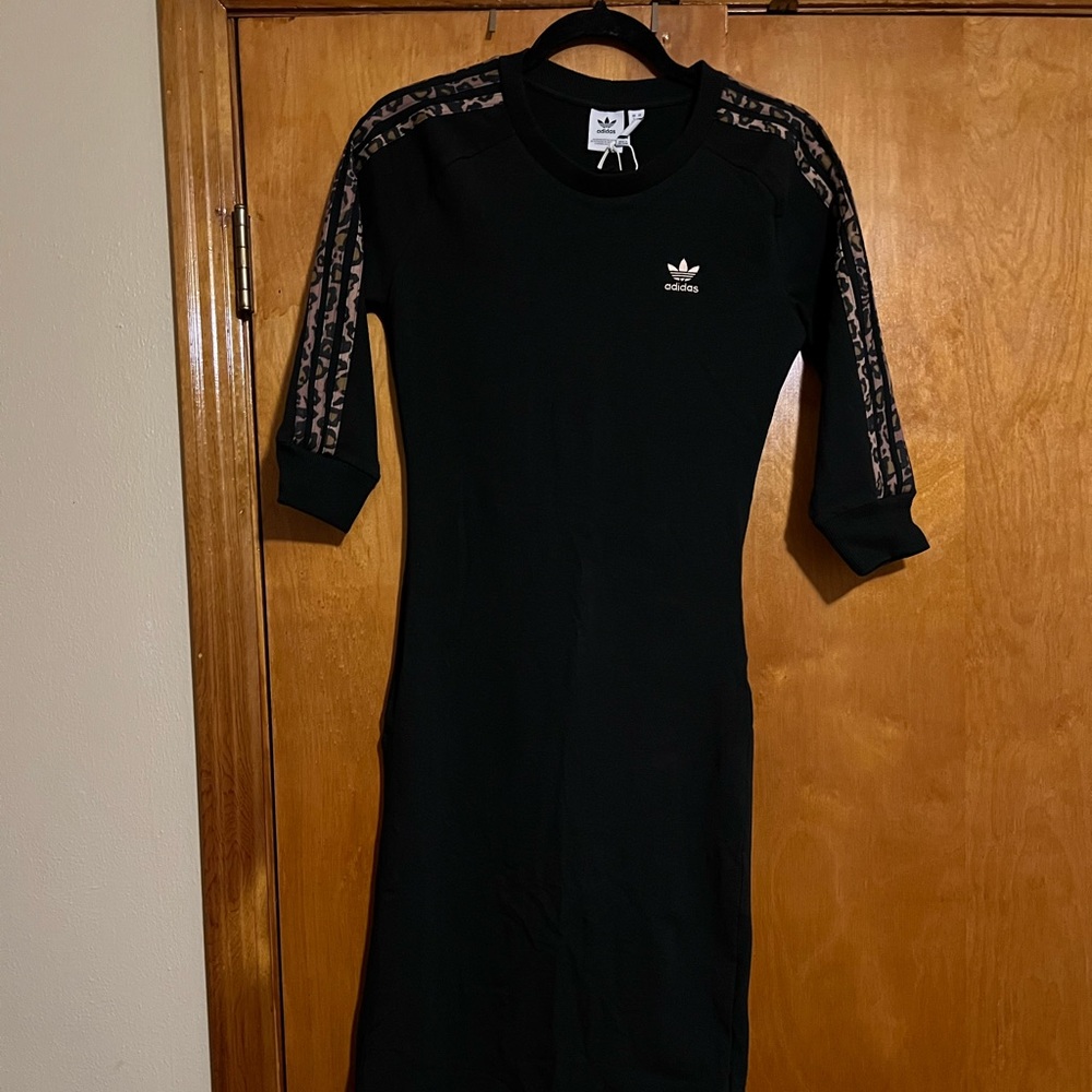 Adidas “Adicolor Classics Dress”